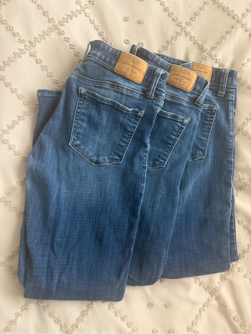 Lucky Brand Ava Skinny Women's Denim Jeans in Medium Blue Wash